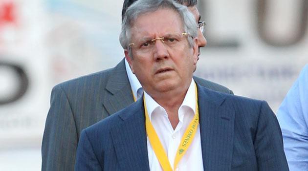 <p>Bir sol bek, bir stoper, bir santrafor, bir de sağlam bir orta saha transferi planlayan Kanarya’da bu isimlerden biri dünya yıldızı olacak. Yıldırım’ın en büyük hedefi ise 5’te 5’le biten 2010-11 sezonunu tekrar yaşatmak.</p>