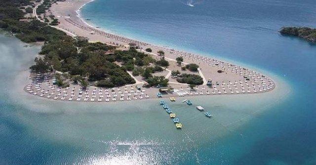 <p>Fildişi Sahili</p>

<p> </p>
