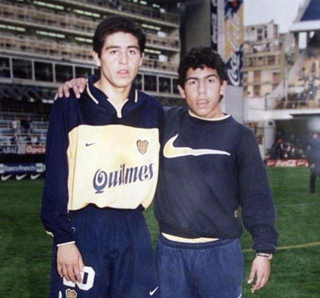 <p>Riquelme - Carlos Tevez</p>
