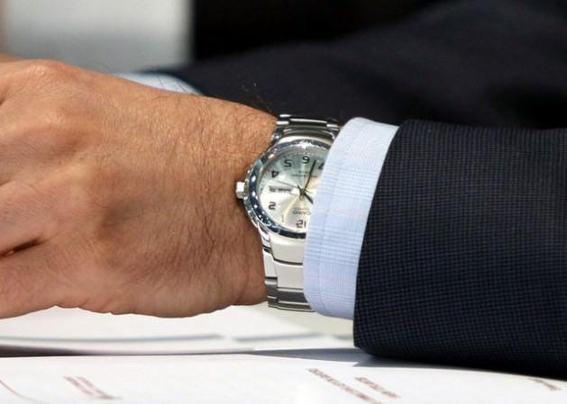 <p>Baş&ccedil;ı, 88 liralık Casio kullanıyor.</p>