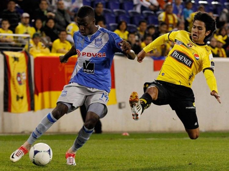 <p>15 - Barcelona SC - Emelec - <strong>Aldığı oy:</strong>8</p>