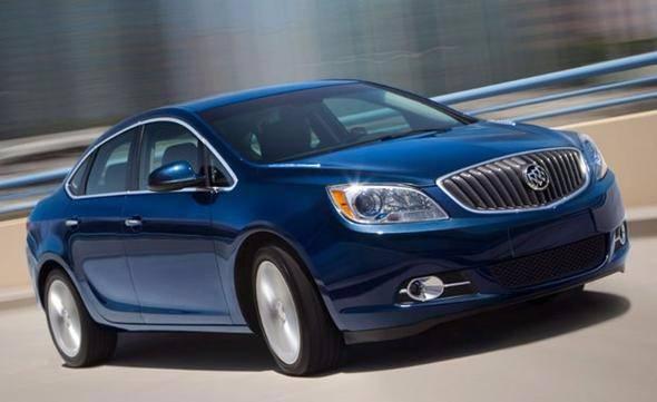 <p><strong>Buick </strong><br />
<br />
ABD'li otomobil markası, adını kurucusu David Dunbar Buick'ten alır.</p>
