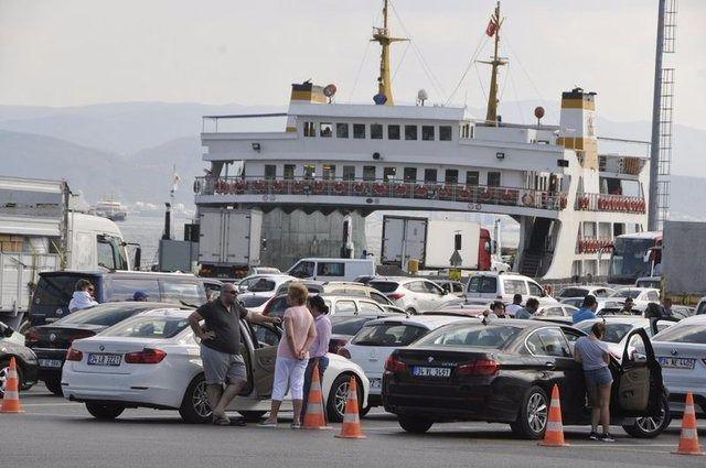 <p>Ancak Körfez’i karayolu ile dolaşmasının alternatifi olan köprü sayesinde İzmit Körfezi 4 dakikada geçilebilecek. İşte bu durum İDO yönetimini harekete geçirdi.</p>

<p> </p>
