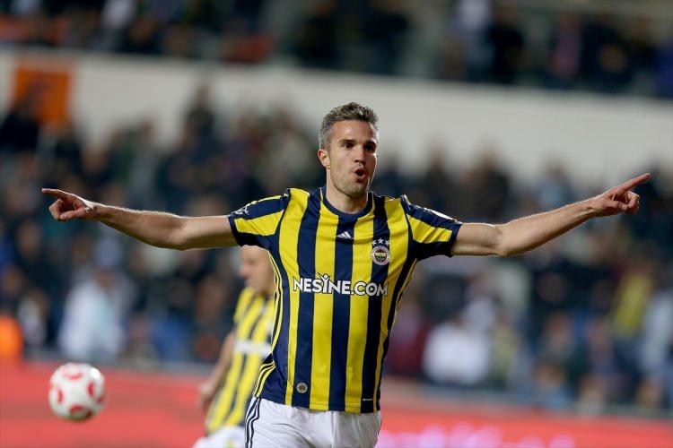 <p><strong>ROBiN VAN PERSİE</strong></p>
<p> </p>
<p>4.9 milyon Euro’yu bulan garanti ücreti nedeniyle Fenerbahçe’nin en büyük sıkıntısı. Kendine takım bulduğu takdirde paraya bakılmaksızın cüzi bir bonservis bedeline bile gönderilecek.</p>