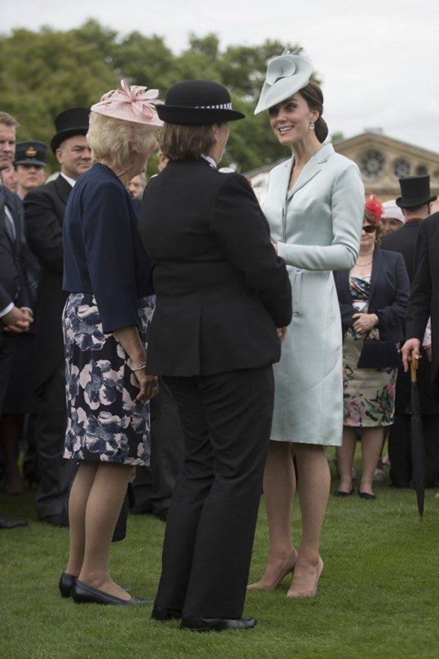 <p><strong>İşte Cambridge Düşesi Kate Middleton'ın basına yansıyan kıyafetleri...</strong></p>