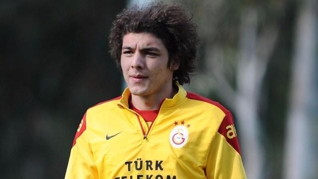 <p>Salih Dursun - Güncel piyasa değeri: 1 milyon Euro - Düşüş: 2,5 milyon Euro</p>
