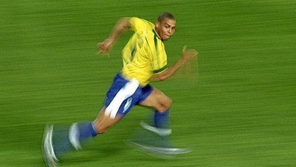 <p>Ronaldo</p>

<p> </p>

<p>Il Fenomeno</p>
