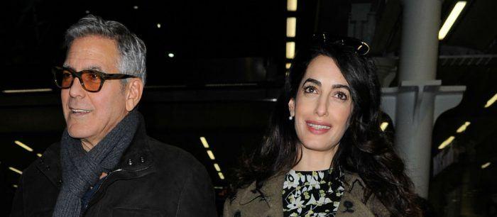 <p>Hollywood'un yıldız isimlerinden George Clooney ve eşi Amal Clooney, ikiz bebekleri için Manhattan'da yeni bir ev aldı.<br />
<br />
<br />
<span style="color:#800080"><em><strong>yasemin.com</strong></em></span></p>
