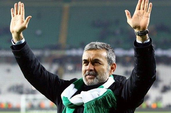 <p>AYKUT KOCAMAN'A DA TEKLİF YAPTIK<br />
<br />
Teknik direktör arayışı sırasında Aykut Kocaman'la da konuşuldu. Sözleşmesi vardı, Aykut Konyaspor'dan ayrılamayacağını söyledi. Kapattık biz de. (Oğuz Haksever'in 'Aykut Kocaman, ben varken gelemez demiştiniz' sözleri üzerine) Biz Fenerbahçe için neleri yuttuk. Bu sözümüzü de yutardık!</p>