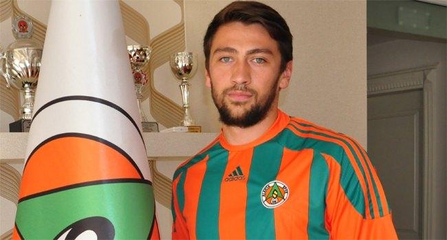 <p>Deniz Vural(Alanyaspor)</p>
