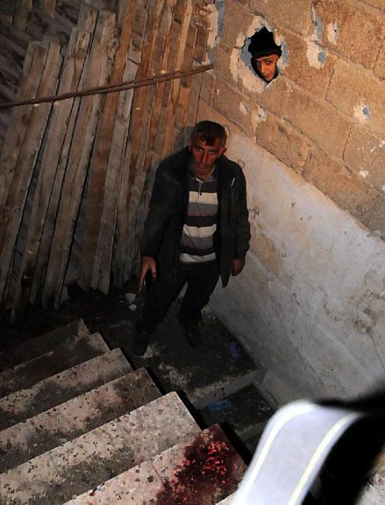 Cebe, el bombaları ve uzun namlulu silahların kullanıldığı çatışma sırasında, bulunduğu zemin kattaki evden çıkıp damdan arka tarafta bulunan başka bir evin merdiven boşluğuna kaçtı. Çelik yelek ve çelik kalkan kullanan özel timlerin takibi sonucu çatışma merdiven boşluğunda devam ederken, Cebe yarım saat süren operason sonunda öldürüldü. 