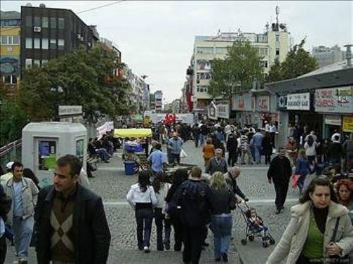 BAKIRKÖY Nüfusu: 214,821 En çok hangi ilden vatandaş var: Malatya