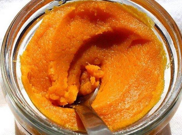 <p>Bal ve nemlendirici krem<br />
Vücudunuzdaki çatlakları, salt kreme göre çok daha iyi onaracak ve hızla iyileştirecektir.</p>
