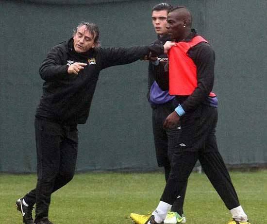 Manchester City'nin hırçın futbolcusu Mario Balotelli bu sefer çok büyük bir olaya imza attı.
