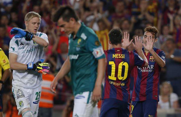 <p>Barcelona yeni transferlerinin de yer aldığı hazırlık maçında güçsüz ekibi Leo karşısında zorlanmadı. </p>
