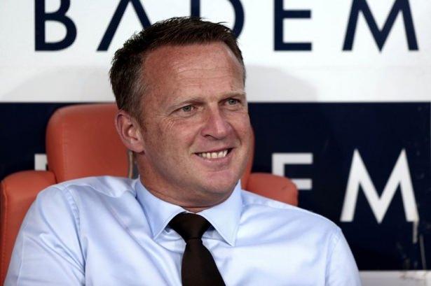 <p>Başakşehir, 2-0 yenildiği ilk maçın rövanşında Alkmaar'a 2-1 mağlup olarak, UEFA Avrupa Ligi'ne 3. ön eleme turunda veda etti.</p>