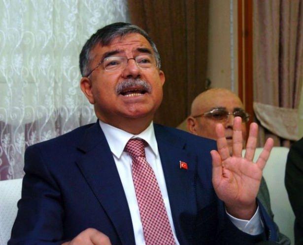 <p>&Uuml;niversite: İstanbul &Uuml;niversitesi Hukuk Fak&uuml;ltesi Y&uuml;ksek Lisans: İsve&ccedil; D&uuml;nya Denizcilik &Uuml;niversitesi&rsquo;nde Gemi İşletmeleri Teknik Y&ouml;netimi Y&uuml;ksek Lisans: Marmara &Uuml;niversitesi Sosyal Bilimler Enstit&uuml;s&uuml; &Ouml;zel Hukuk Ana Bilim Dalı</p>
