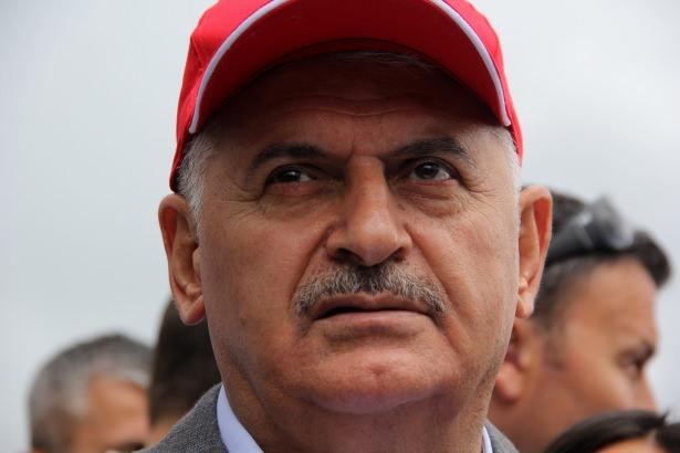 <p>Üretmekle olacak, yatırım yapmakla olacak. Fabrika kurmak, tarımda, sanayide birçok alanda turizmde, sağlıkta, eğitimde, altyapıda gelişmişlik seviyesine göre ülkeler sıralanır.</p>
<p><a href="http://video.haber7.com/video-galeri/71626-yagmur-altinda-doga-yuruyusune-cikti"><strong>HABERİN VİDEOSUNU İZLEMEK İÇİN TIKLAYINIZ...</strong></a></p>
