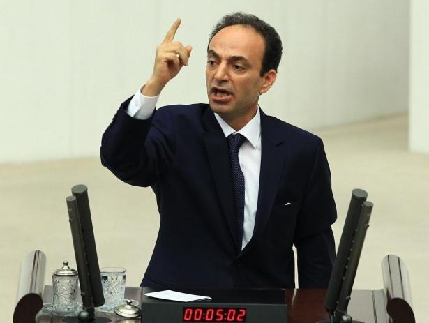 <p>Katılımcılara yöneltilen, "HDP Şanlıurfa Milletvekili Osman Baydemir'in "Birlikte yaşayamıyorsak komşu olalım" söylemini nasıl karşılıyorsunuz?" sorusu da yöneltildi.</p>
