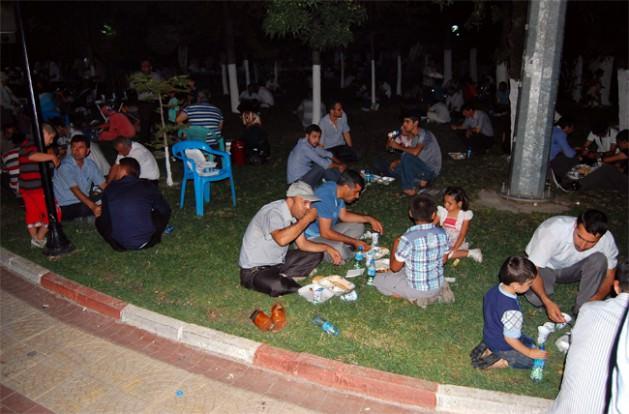 Türkiye'nin dört bir tarafında iftar sevinci