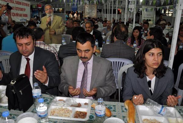 Türkiye'nin dört bir tarafında iftar sevinci