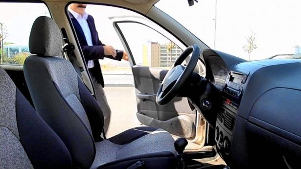 <p>Yeni sürücü belgeleri için vatandaşlardan, tek hekimden alınan "sürücü olur" raporu alınması şart...</p>