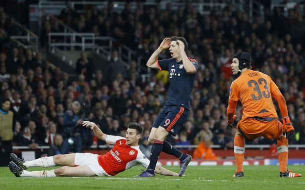 <p>UEFA Şampiyonlar Ligi 3. maç haftasında Arsenal ile Bayern Münih karşı karşıya geldi.</p>
