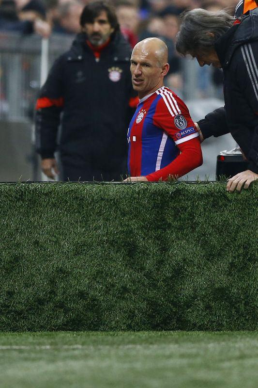 <p>Şampiyonlar Ligi 2.Tur rövanş maçında Bayern Münih 0-0'ın rövanşında evinde Lucesculu Shakhtar'ı 7-0 yendi.</p>