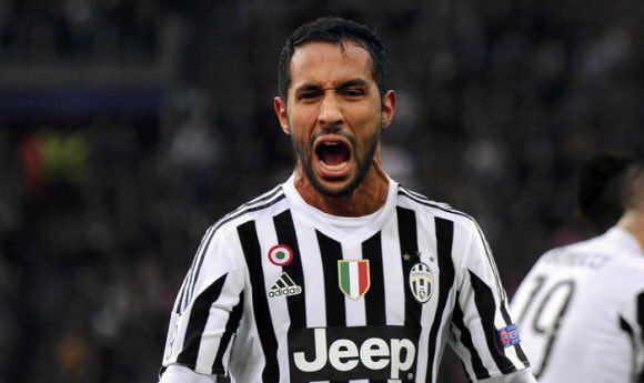 <p>Beşiktaş'ın listesindeki Medhi Benatia, top kapmada bir uzman</p>