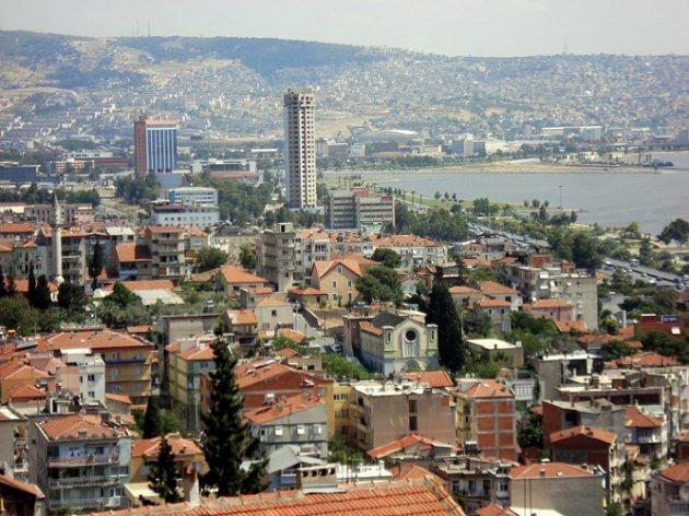 <p>Bayraklı - 32 adet</p>