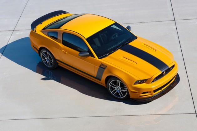 FORD: Eylül ayında binek modellerde yüzde 12'ye, ticari araçlarda ise yüzde 24'e varan indirim kampanyalarına devam eden Ford, ay sonuna kadar ÖTV artışını yansıtmıyor.