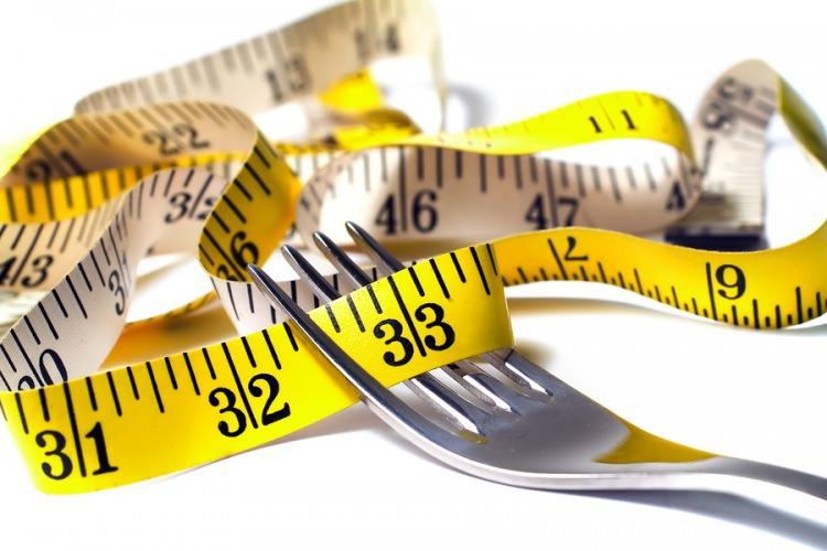 <p>- Birkaç aydan sonra hızlı kilo kaybeden kişilerin yüzde 12-25'inde safra taşı görülür.</p>
