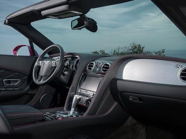 Araç gelecek yaz satışa sunulacak. Bentley henüz fiyatı belirlemediğini söyledi.