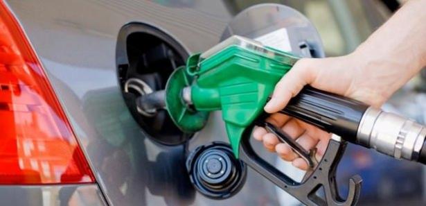 <p>Motor yağı deyip geçmeyin. Hareketli motor parçaları arasında film oluşturarak sürtünmeyi önleyen motor yağının görevi bu kadarla sınırlı değildir. </p>