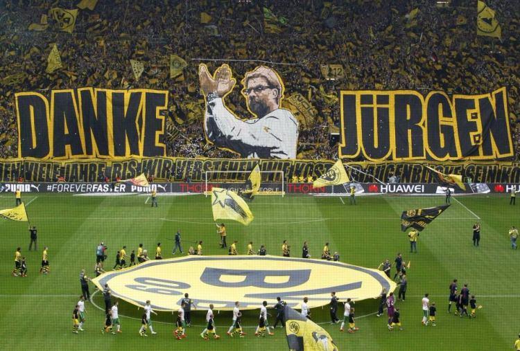 <p>Borussia Dortmund taraftarları, takımdan ayrılacak Jürgen Klopp için bir koreografi hazırladı. "Teşekkürler Jürgen..."</p>
