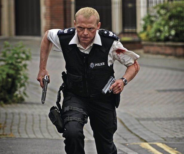 <p><strong>NICHOLAS ANGEL</strong><br />
Aktör: Simon Pegg<br />
Film: Hot Fuzz (2007)</p>
