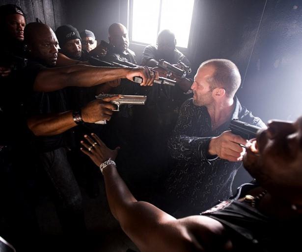 <p><strong>CHEV CHELIOS</strong><br />
Aktör: Jason Statham<br />
Film: Crank (2006), Crank: High Voltage (2009)</p>
