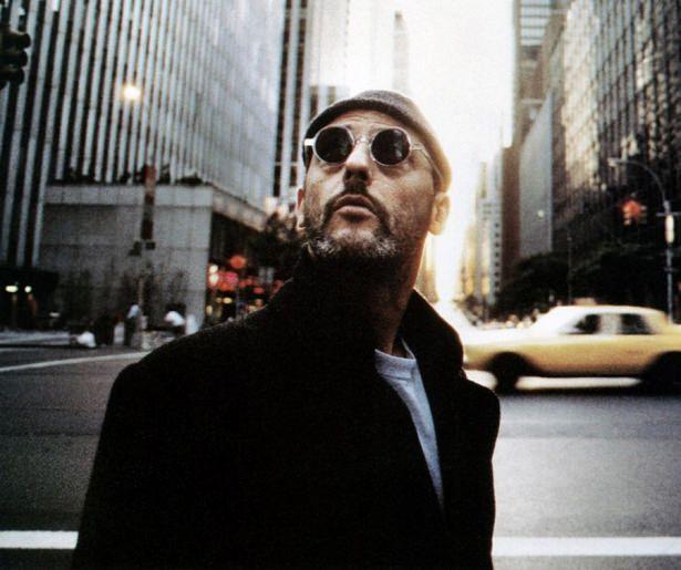 <p><strong>LÉON</strong><br />
Aktör: Jean Reno<br />
Film: Léon (1994)</p>
