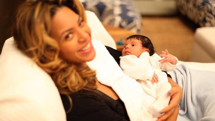 <p>Ünlü yıldız, 2012 yılında kızı Blue Ivy’yi New York’taki Lenox Hill Hastanesi’nde dünyaya getirmişti.</p>
