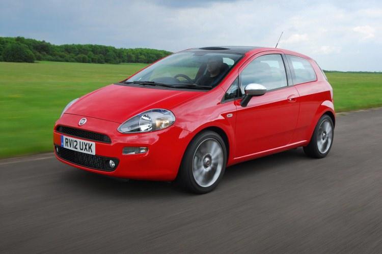 <p><strong>Punto</strong></p>

<p>Popstar 1.4 Fire 77HP S&S <strong>45.900</strong></p>
