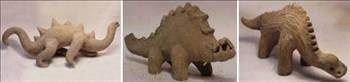 <p>1945 yılında Waldemar Julsrud adlı deneyimli bir arkeolog El Toro dağı (Meksika) eteklerinde gömülmüş vaziyette kilden yapılmış küçük heykelcikler buldu. Daha sonra El Tro şehri yakınlarında ve şehrin diğer tarafında Chivo Dağ yakınlarında poselenden yapılmış 33.000 'den fazla heykelcik bulundu. Buluntular Chupicuaro , klasik kültür öncesine aitti. (M.Ö. 800 'den M.Ö. 200 'e kadar olan dönem) Bulunan heykelcikler , 65 milyon yıl önce yok oldukları düşünülen çeşitli türlerdeki dinozorları kusursuzca tasvir ediyordu. Modern bilim döneminde, neye benzedikleri ancak çözümlenen tarih öncesi bu yaratıkları, nasıl olduda böyle eski bir uygarlık kusursuzca sanat eserlerine yansıtabilmişti ? İnsan görmeden gerceği tasvir edemez.</p>