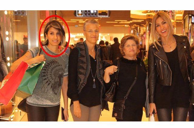 <p>Çağla Şıkel'in kardeşi Berna Şıkel</p>

