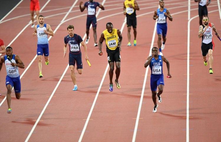 <p>Usain Bolt, Omar Mcleod, Julian Forte ve Yohan Blake'den oluşan Jamaika ise yarışı tamamlayamadı.</p>
