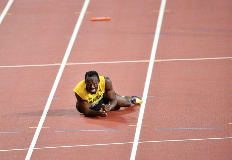 Bir efsanenin bittiği an! Bolt 400 metrede yarışı tamamlayamadı