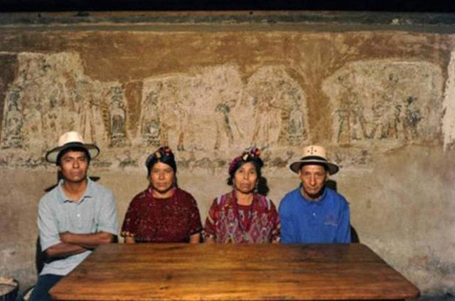 <p>Mutfak duvarlarının altında Maya duvar resimleri bulundu.</p>

<p> </p>

