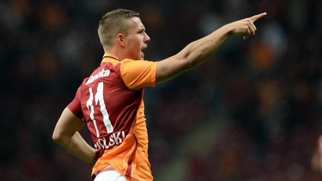 <p>Galatasaray'ın Alman yıldızı Lukas Podolski, Türkiye'de bulunduğu sürede bir Türk gibi yaşadı.</p>

<p> </p>

<p>Podolski'nin Türkiye dostu paylaşımlarını sizler için derledik...</p>
