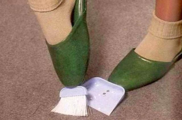 <p>Süpürgeli terlik </p>

<p> </p>
