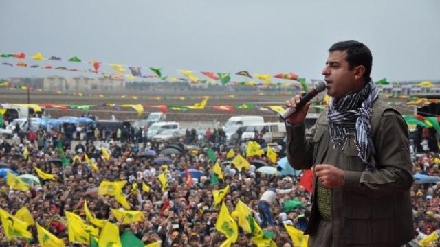 <p>2014’ta Şırnak Nevruz kutlamalarında “buradan İmralı’ya, başkan Apo’ya binlerce selam olsun.”</p>
<p> </p>