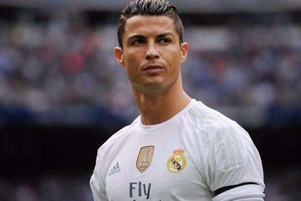 <p>Cristiano Ronaldo, Real Madrid | Yaş: 31 - Değeri: 180 milyon Euro</p>