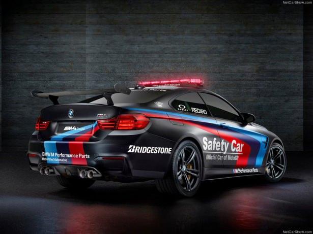 <p>BMW gelecek sezondan itibaren pistlerin güvenliğini sağlayacak otomobilini tanıttı.</p>